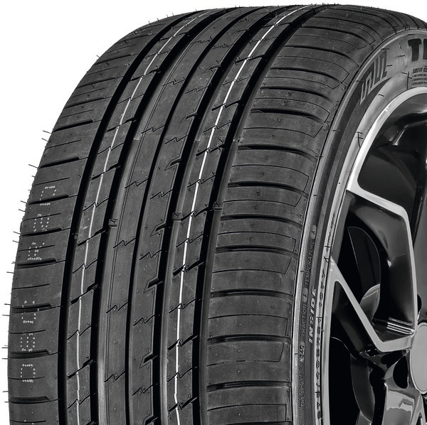 TRACMAX X-PRIVILO RS01 275/40 R21